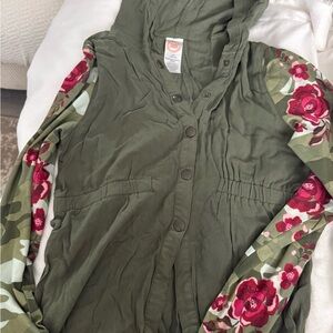 Floral Sleeve Green Jacket